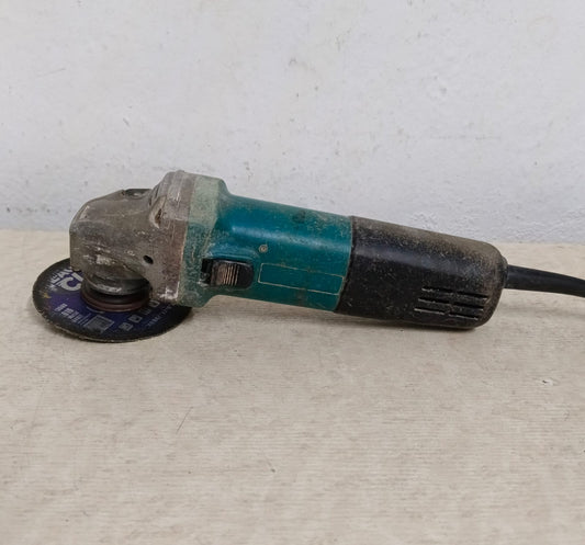 Mini esmeril MAKITA 9554HN, usado