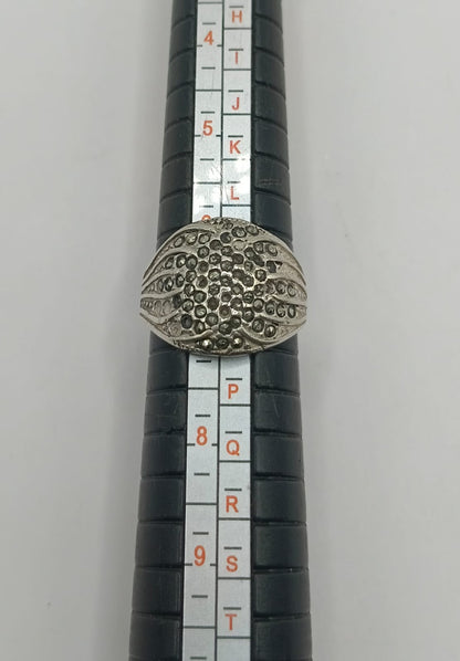 Anillo con sinteticos PLATA 925 peso 3.8gr, usado