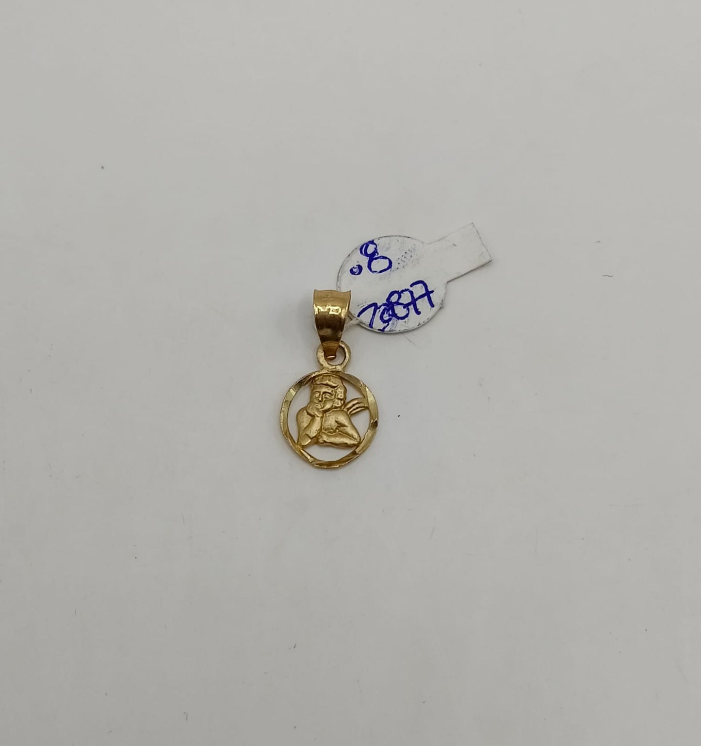 medalla oro 14k peso .8gr, usado
