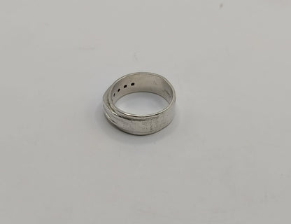 Anillo con piedritas PLATA 925 peso 5.6gr, usado