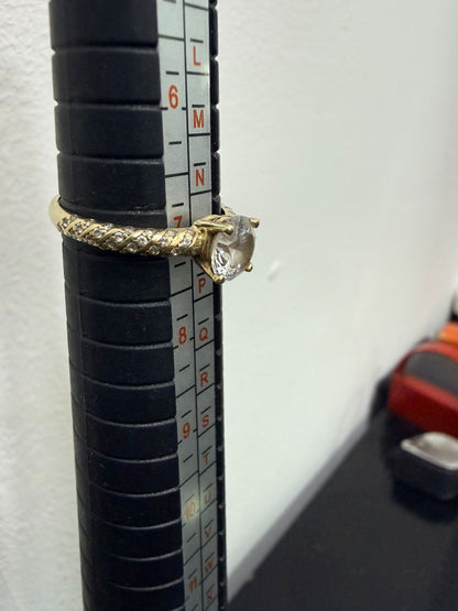 ANILLO CON SINTETICO EN ORO DE 10 K #7 1.9 GR