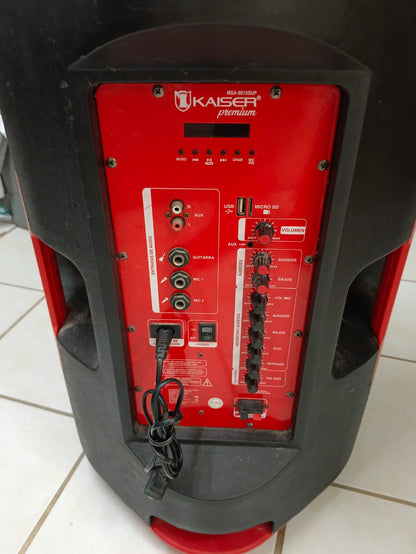 Bocina KAISER recargable 7575, usado