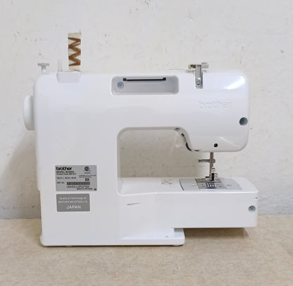 Maquina de coser BROTHER bx3000, en caja