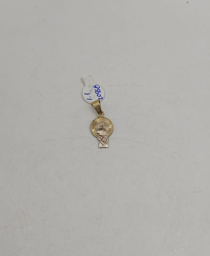 Dije de ORO 10k peso 1.1gr, usado