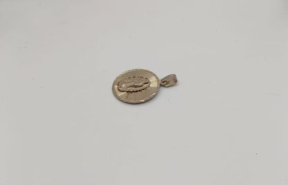 medalla redonda de Virgen PLATA 925 peso 6.6gr, usado