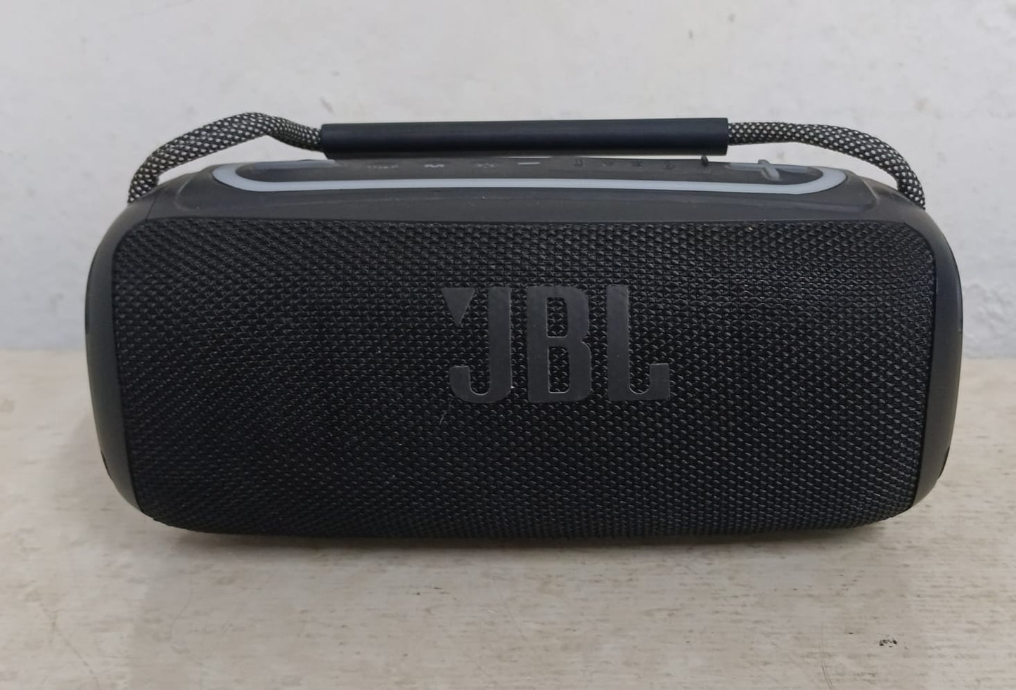 Bocina Recargable JBL xtream, usado