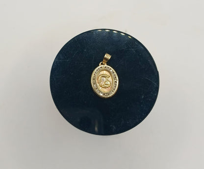 Dije de ORO 10k peso .9gr, usado