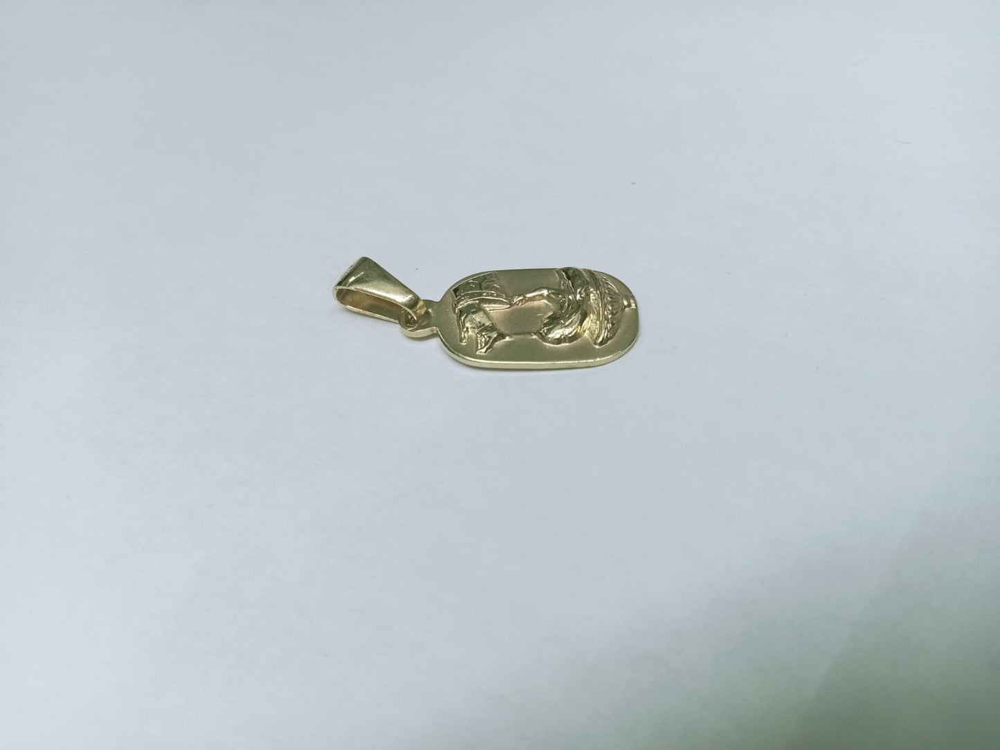 🙏 Dije Religioso de Oro 10K – Fe y Elegancia 💛