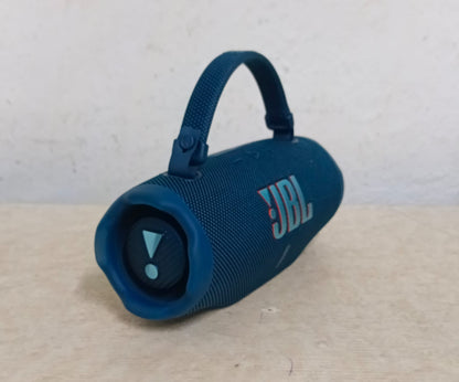 Bocina JBL sharge 6, usado