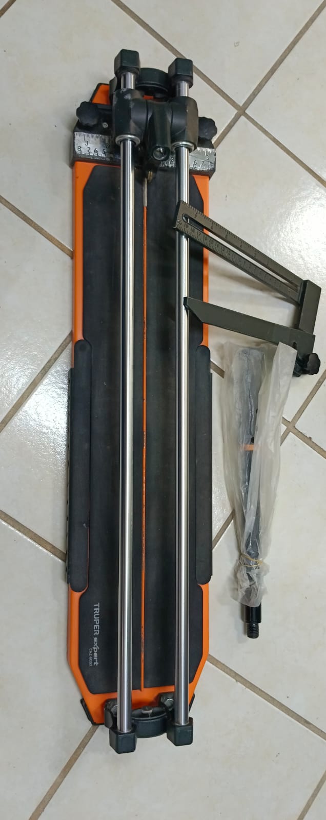 Cortadora de Piso TRUPER caz-60bx en maletin, usado