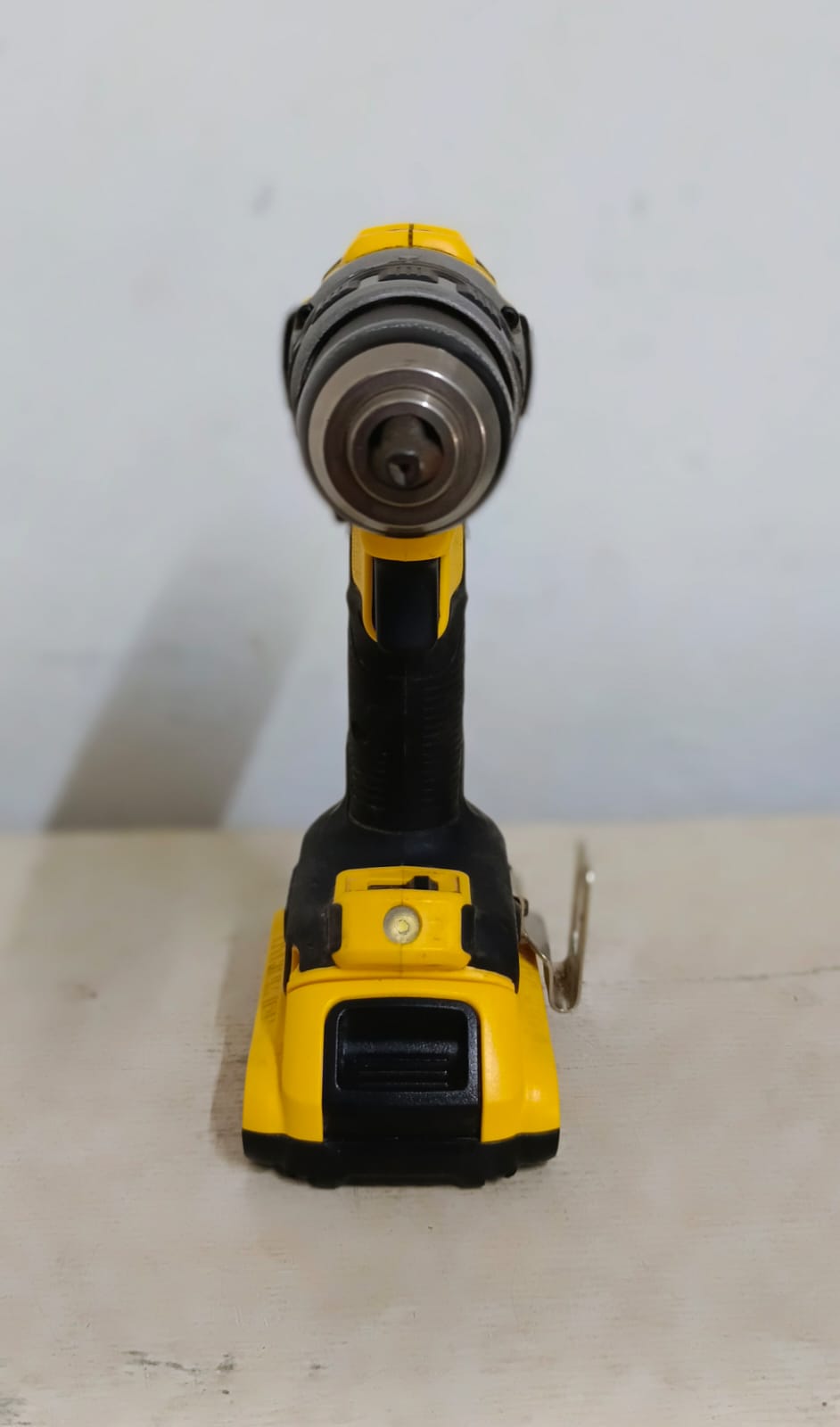 Kit de Taladros DEWALT con bateria y cargador, usado