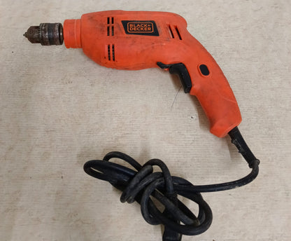 Taladro BLACK & DECKER tb555-b3, usado