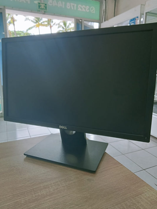 🖥️ Monitor Dell E2216HV