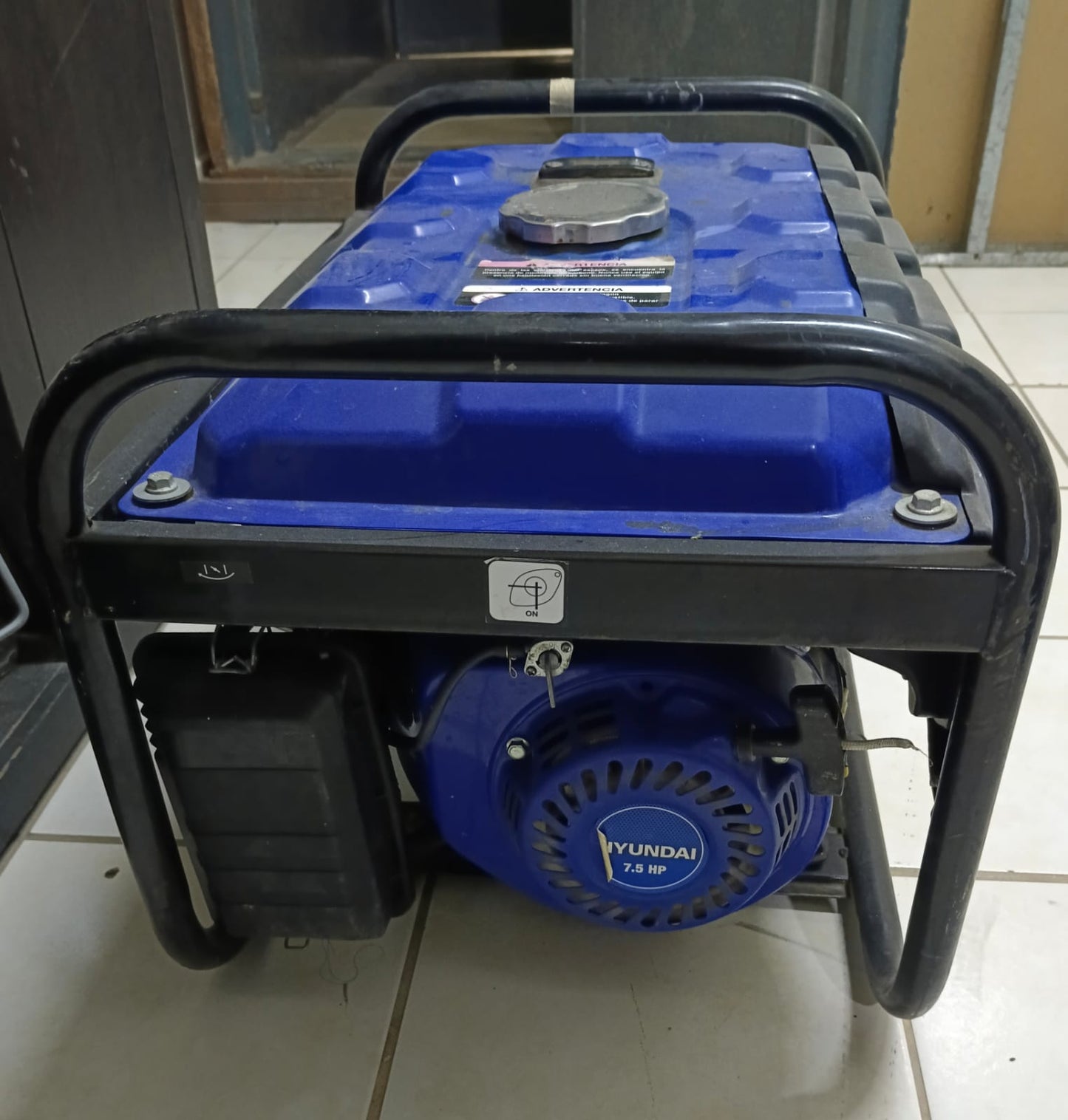 Generador de Gasolina Hyundai hhy3000, usado