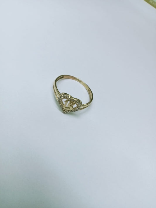 💛 Anillo de Oro 15 Años con Diseño de Corazón y Chispita 💛
