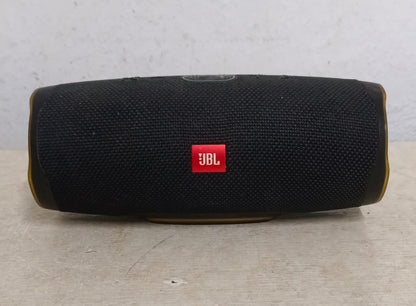 Bocina recargable JBL charge 4, usado
