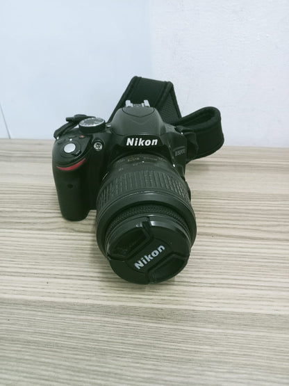 📸 Nikon D3200 -usada