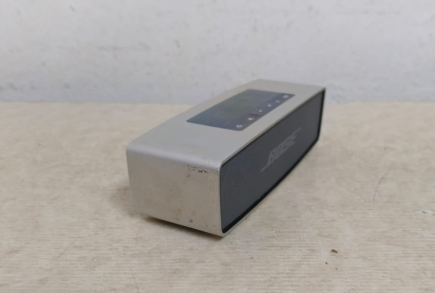 Bocina recargable BOSE soundlink mini, usado