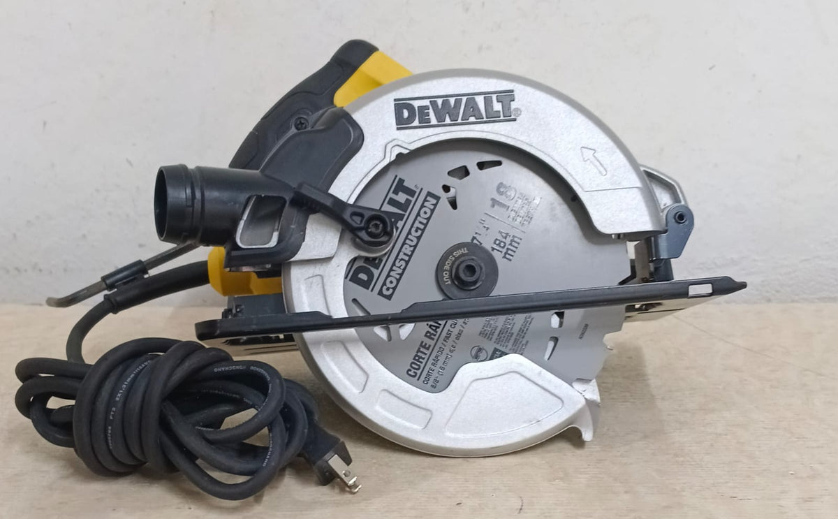 Sierra circular DEWALT, usado