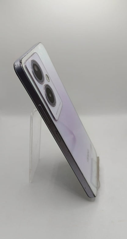OPPO A79 5g 256gb 8ram liberado, usado