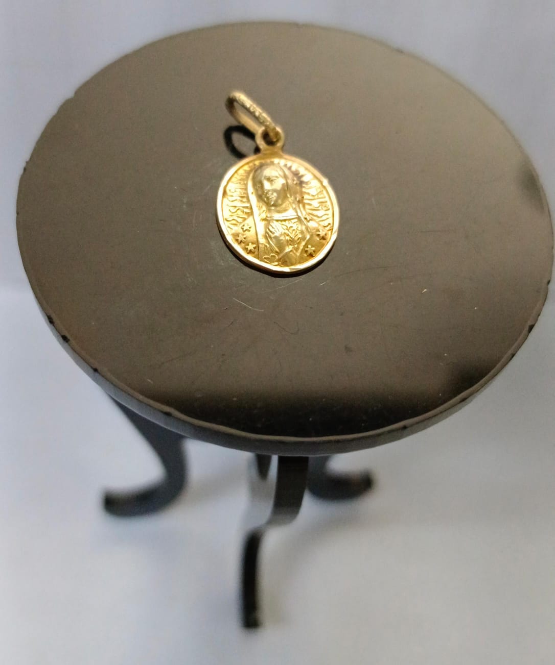 Dije virgen de guadalupe ORO 10 k peso 1gr, usado