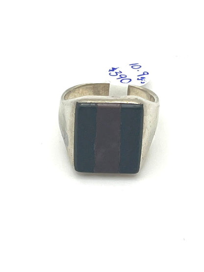 Anillo tipo sello con sintetico negro brecha cafe baño de plata #23