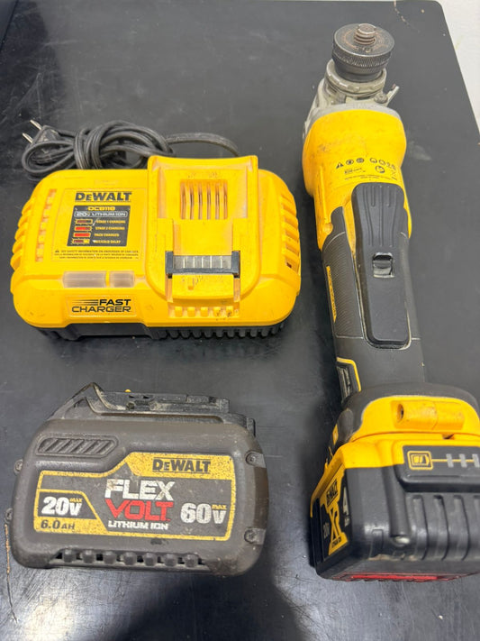 MINIESMERIL DEWALT-USADO