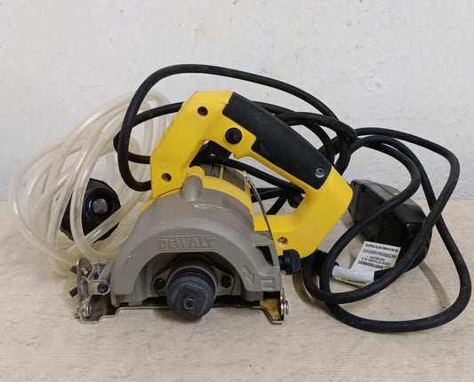 Sierra Circular DEWALT dwc8688d, usado