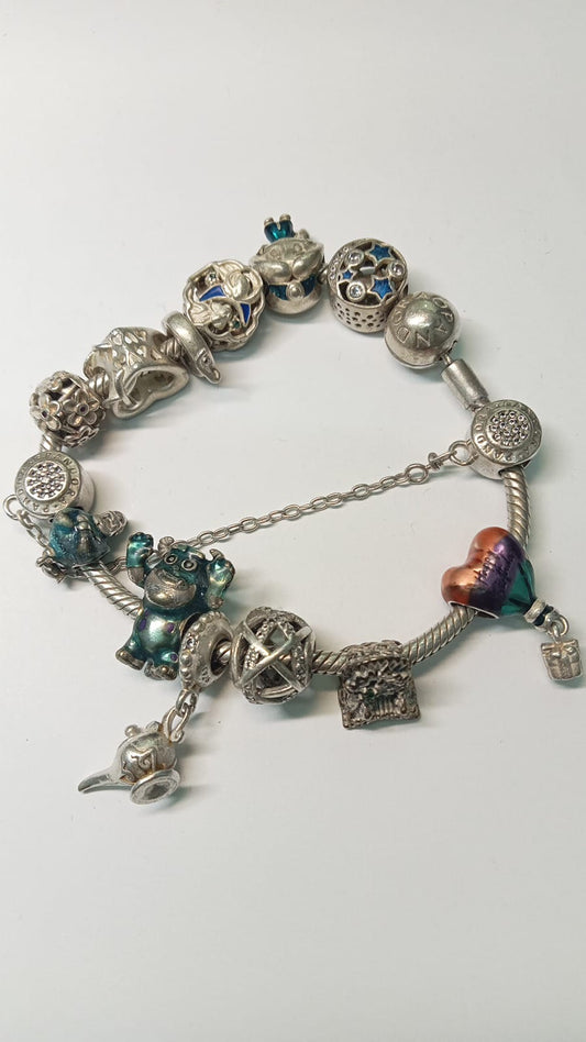 Pulsera pandora con 14 sharp