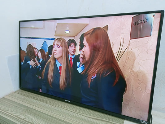 📺 Smart TV Sharp 40"