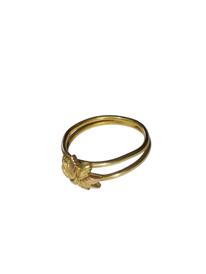ANILLO DE ORO 10K 2.9 GR. FIGURA DE FLOR