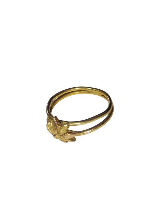 ANILLO DE ORO 10K 2.9 GR. FIGURA DE FLOR