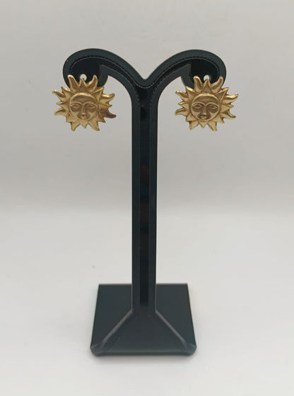 Aretes Sol ORO 10k peso 3.1gr, usado
