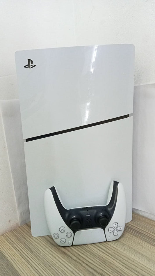 Sony PlayStation 5 Slim (PS5 Slim)-usado