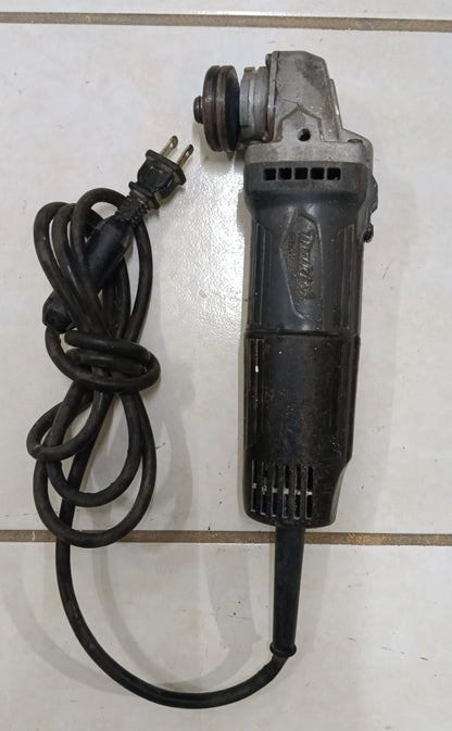 Esmeril Makita M0901 usado