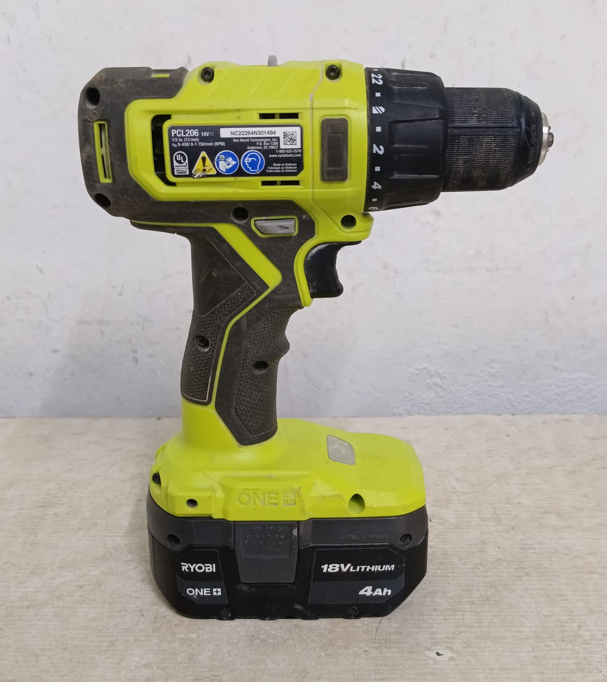 taladro inalambrico RYOBI pcl206, usado