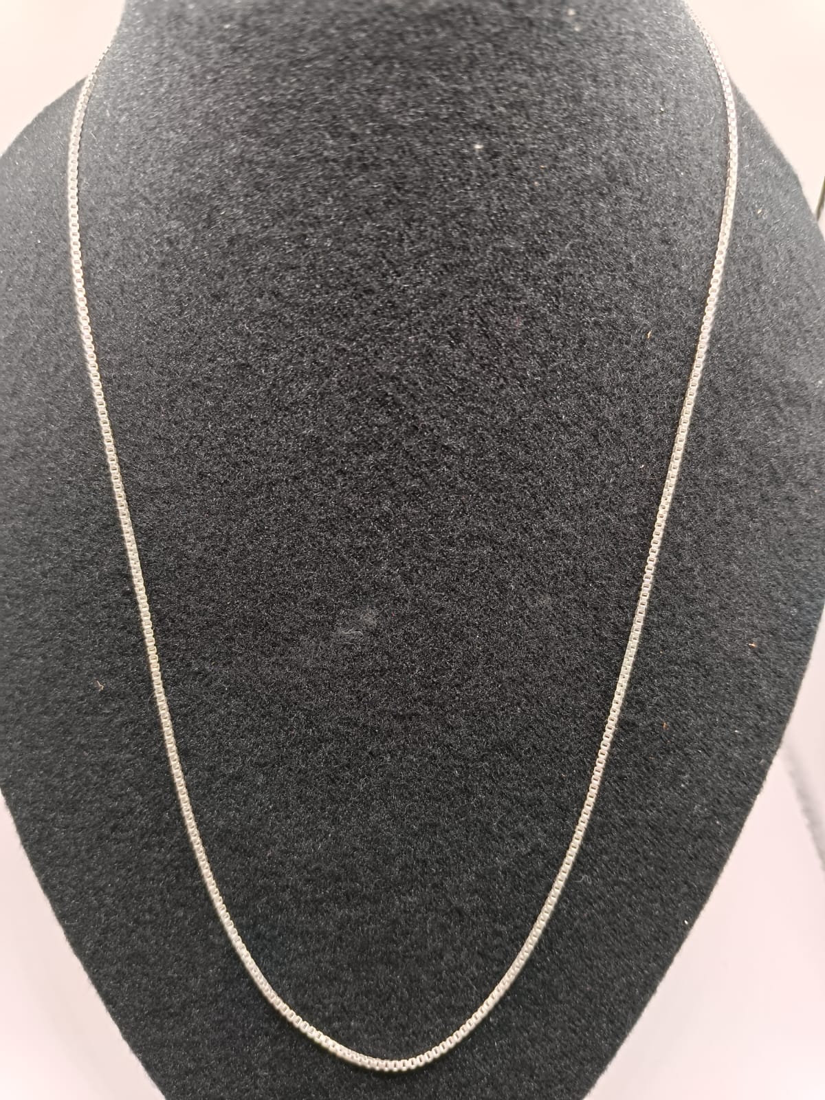 Collar eslabon cuadrado PLATA 925 peso 5.8gr 53cm, usado