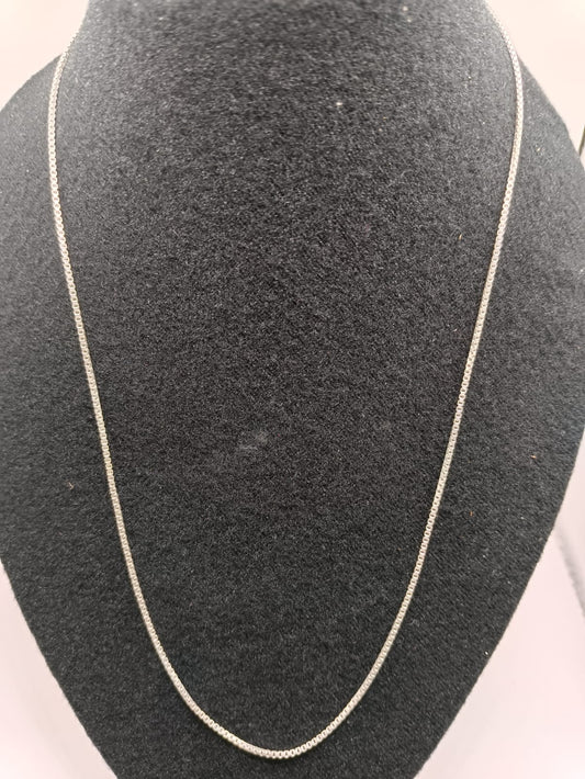 Collar eslabon cuadrado PLATA 925 peso 5.8gr 53cm, usado