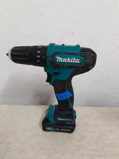 Kit de taladros inalambricos MAKITA con cargador, usado