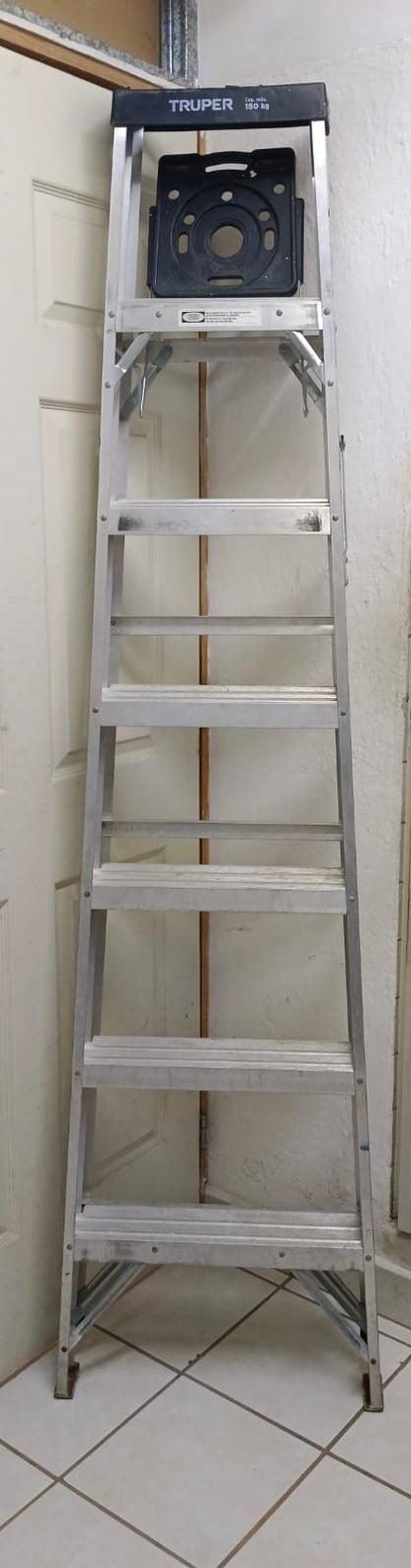 Escalera 7 peldaños TRUPER et-36