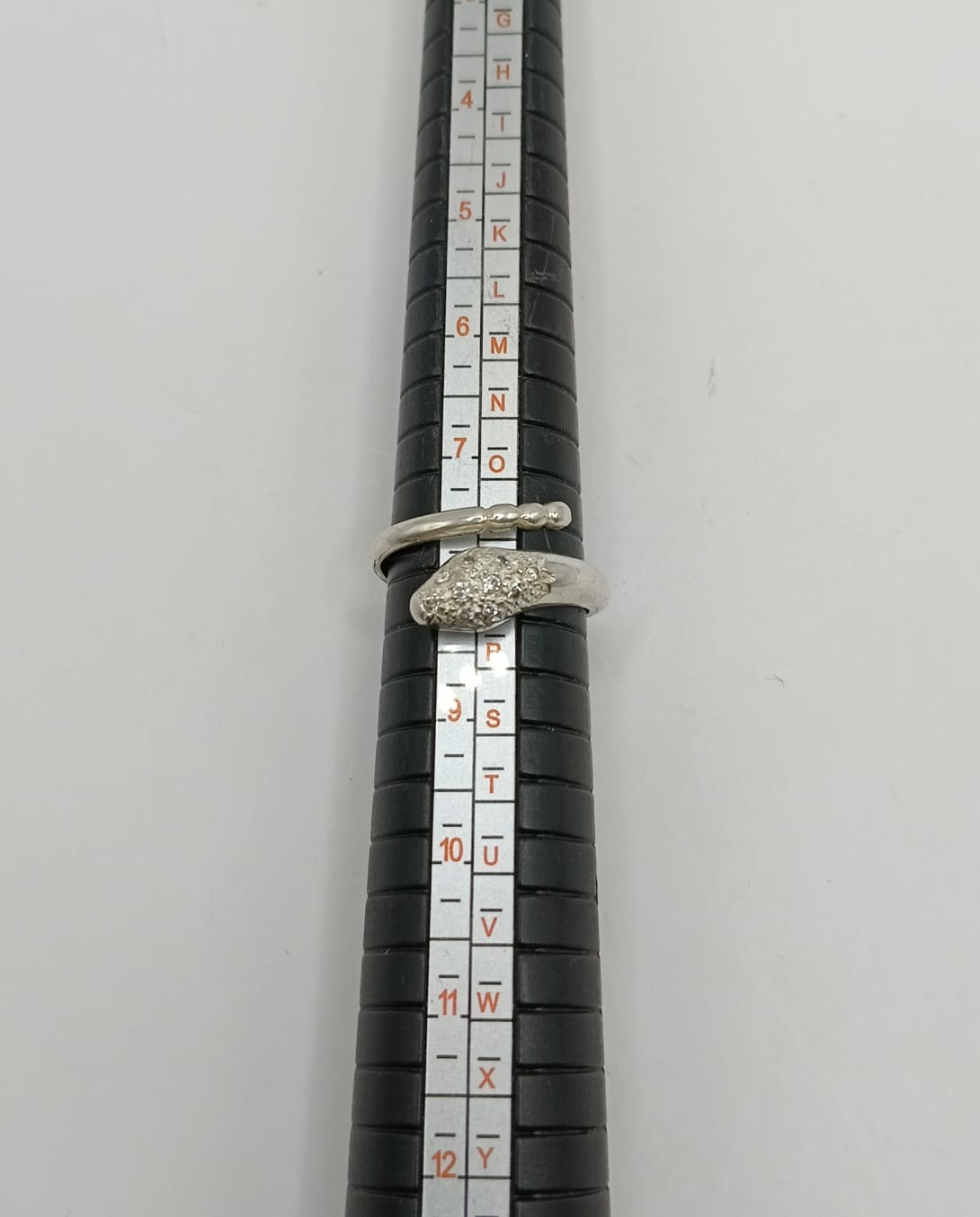 Anillo vibora PLATA 925 peso 3.1gr, usado