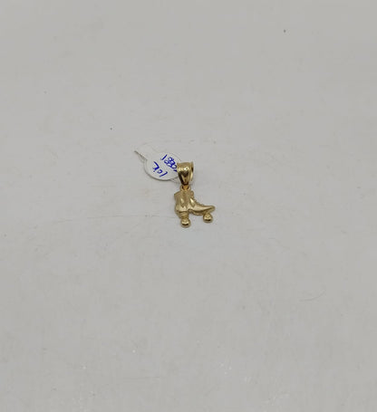 Dije Patin ORO 10k peso 1.1gr, usado