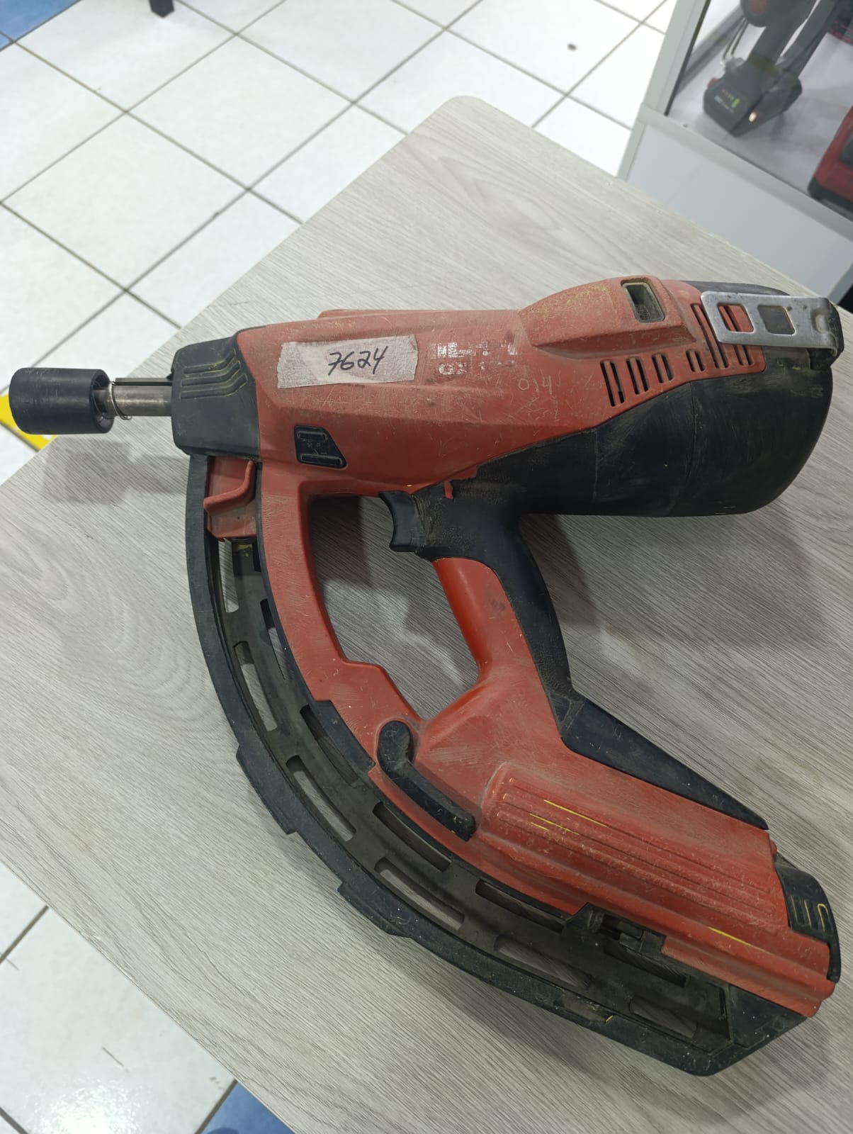 Pistola Hilti GX120 usada