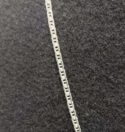 Cadena gussi PLATA 925 peso 6.2gr, usado