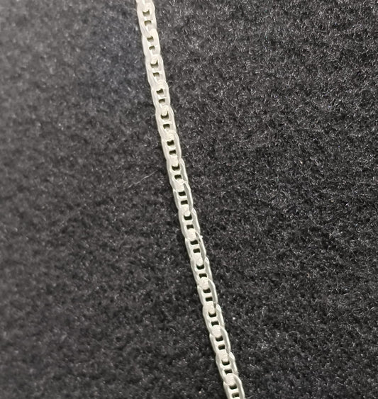 Cadena gussi PLATA 925 peso 6.2gr, usado