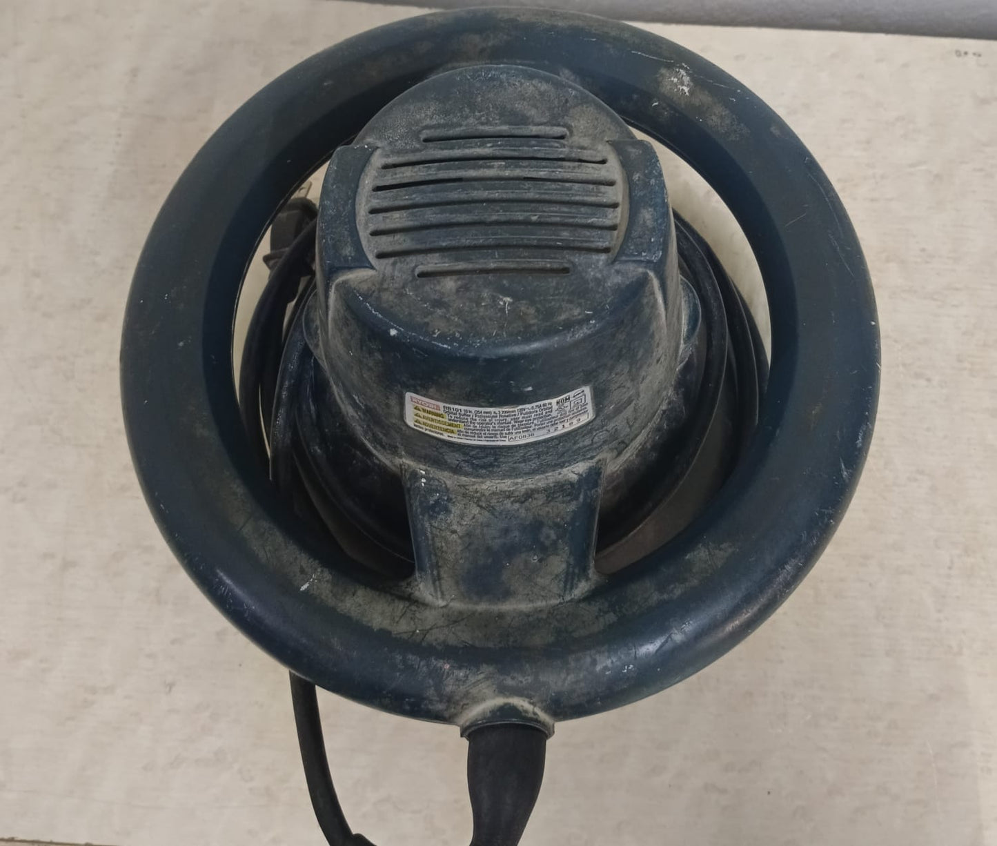 Pulidora RYOBI rb101, usado