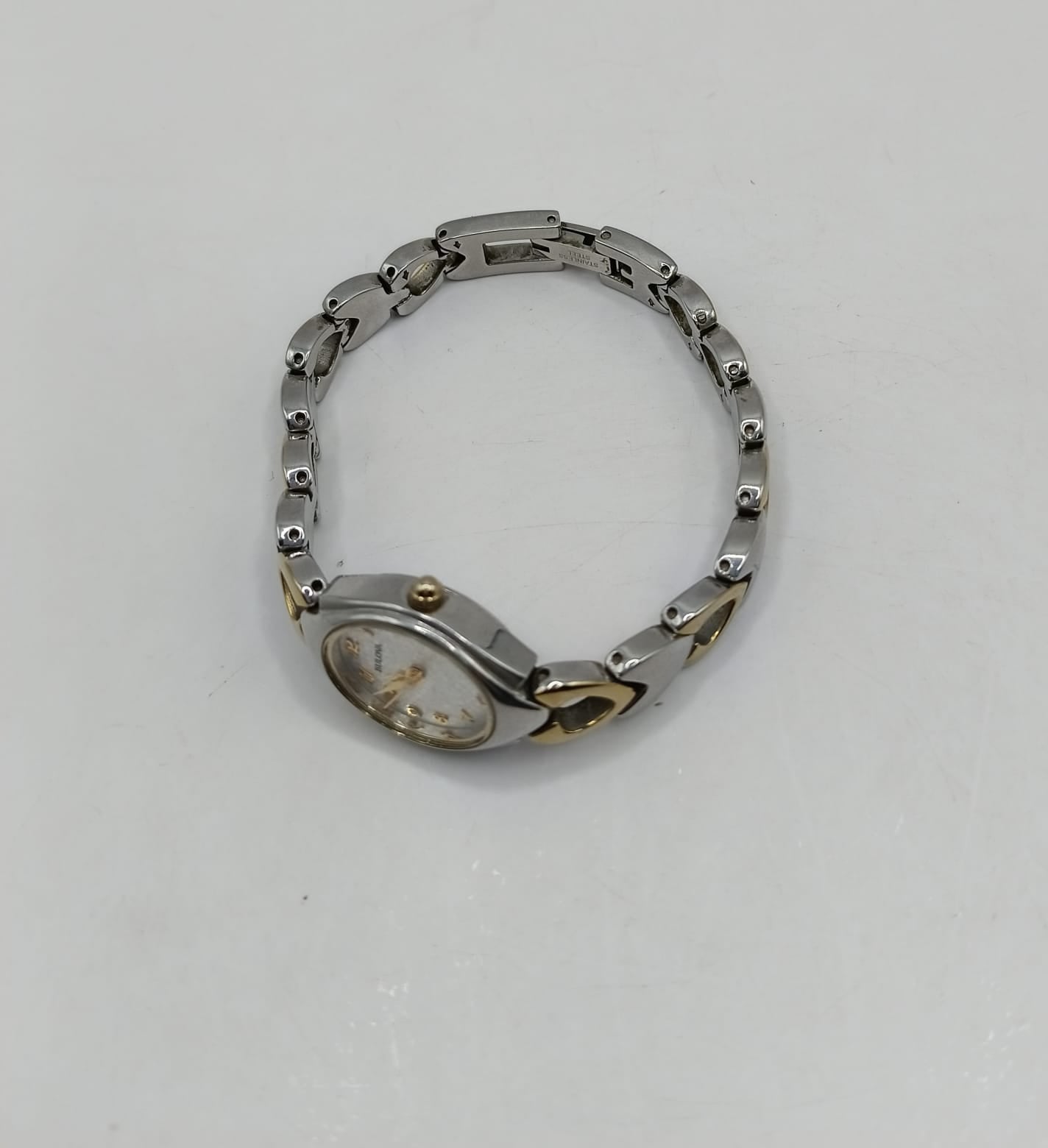 Reloj tipo pulsera BULOVA, usado