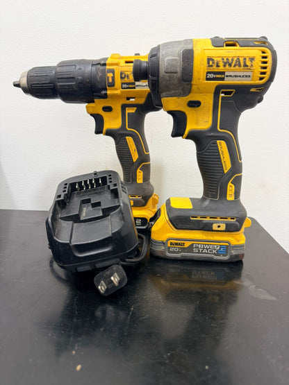 KIT DE TALADRO Y ATORNILLADOR DEWALT-USADO