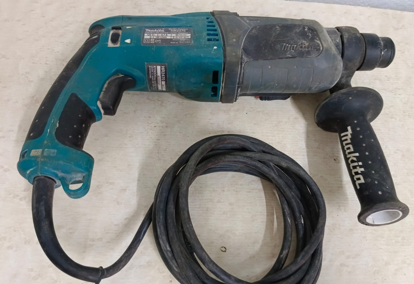 Taladro Rotomartillo Makita hr2470, usado