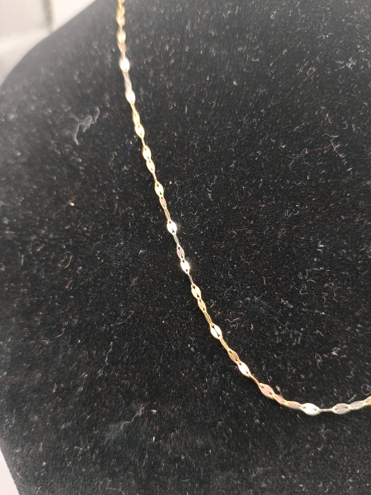Cadena delgada ORO 14k peso 1gr, usado